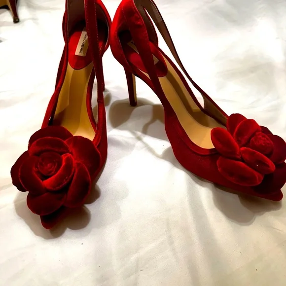 COPY - ANTONIO MELANI  Red Suede Satin Fabric Rosette Pointed Toe Heels Size 8.… - Picture 8 of 8